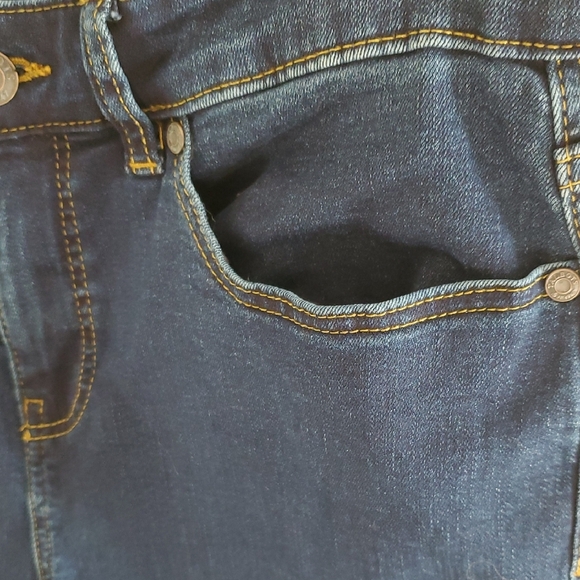 Talbots Simply Flattering Dark Blue Jeans - Picture 14 of 14